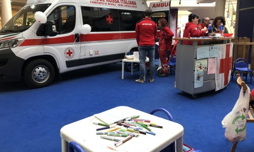 Le Gru ancora accanto agli altri Centri Commerciali e a Croce Rossa Italiana per una grande campagna di solidarietà nazionale